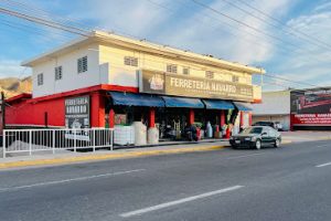 Ferretería Navarro en Manzanillo