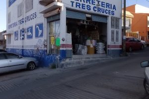 Ferretería Tres Cruces en Guadalupe