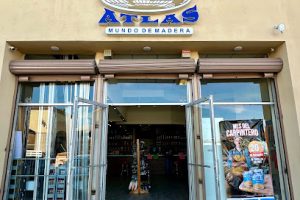 Atlas Mundo de Madera en Mexicali