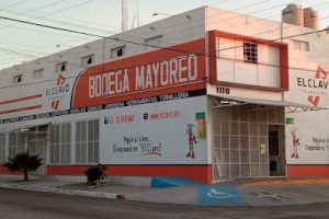 Ferretería Plomeria Electricidad – El Clavo (Gral Félix Ortega Aguilar) en La Paz