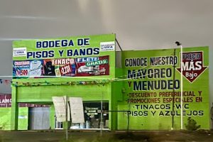 Bodega de Pisos y Baños Gersa en Torreón
