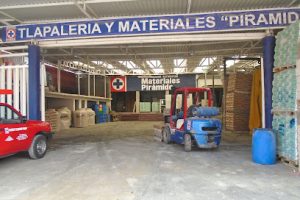 Materiales para Construcción Pirámide en López Mateos