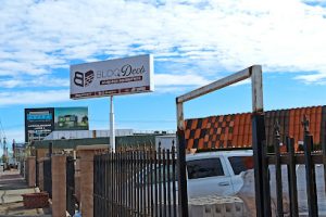 Bloquera Moderna. Sucursal Cetys Bloqdeco en Mexicali