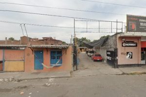 Ferre-Electrica Martínez en Tecomán