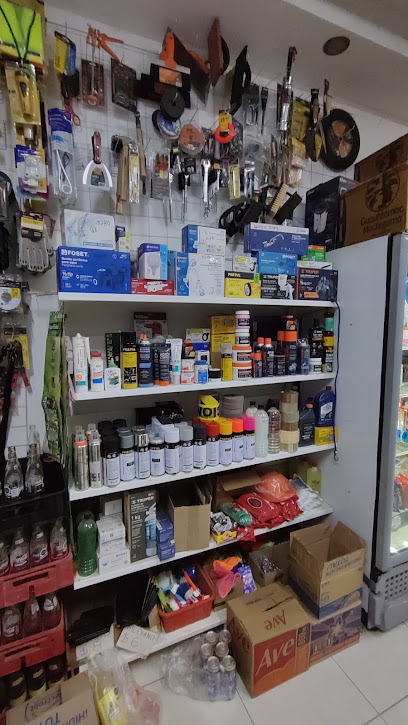 Ferretería y Abarrotes Ulloa en Tepatitlán de Morelos